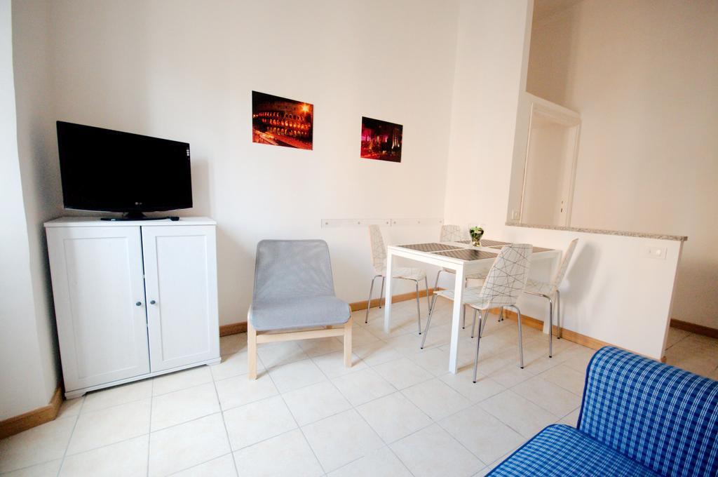 Apt Central Manzoni Rome Room photo